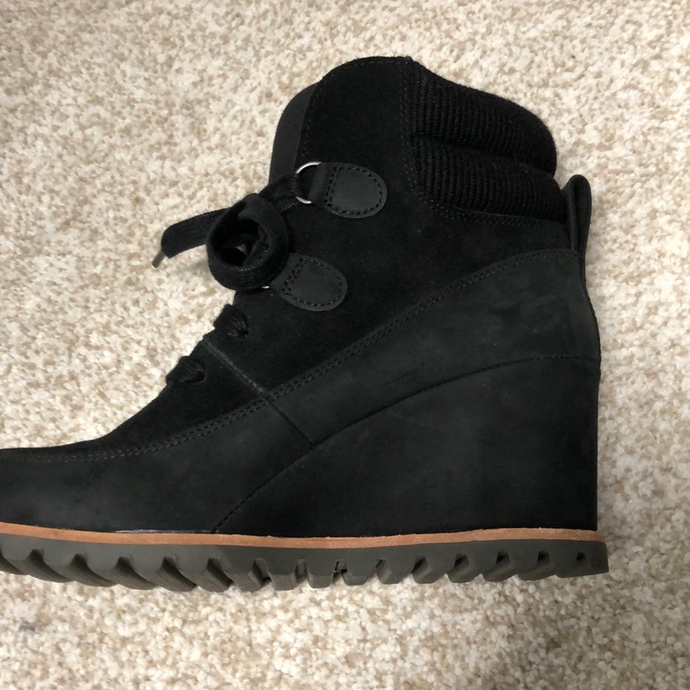 UGG VALORY BOOT - Picture 4 of 9
